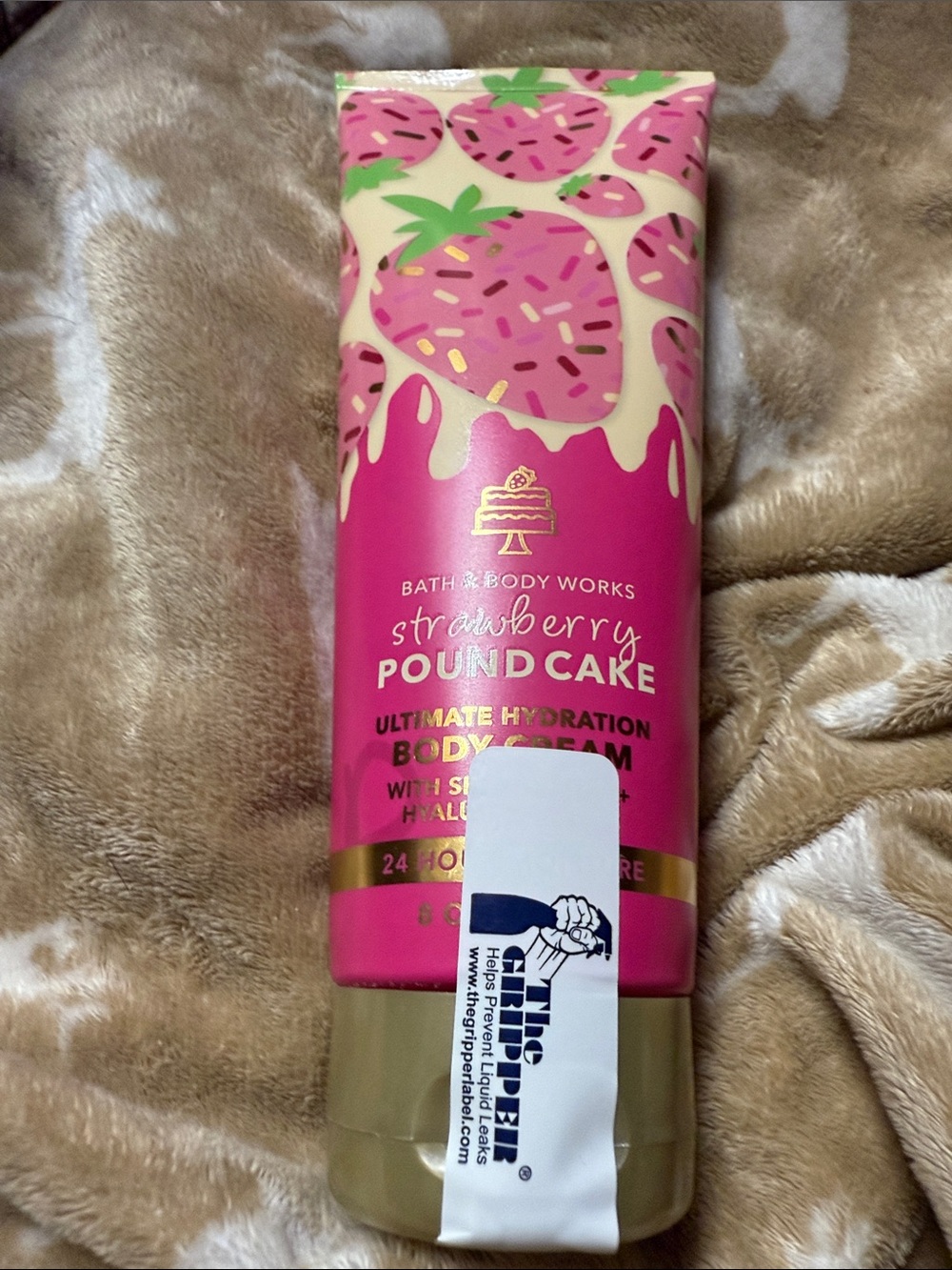 Bath & Body Works Strawberry Pound Cake Body Cream - Pink & Gold
